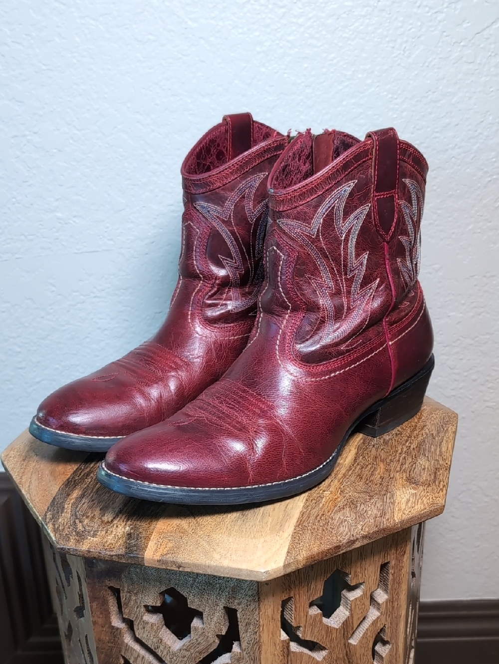 Ariat Unbridled Western Leather Ankle Boots
